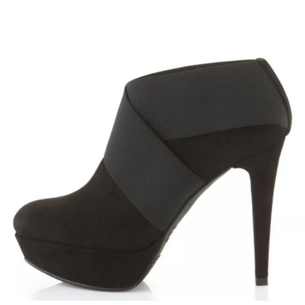 Stuart Weitzman booties